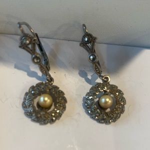 🎈DANGLE SILVER PLATED EARINGS🎈